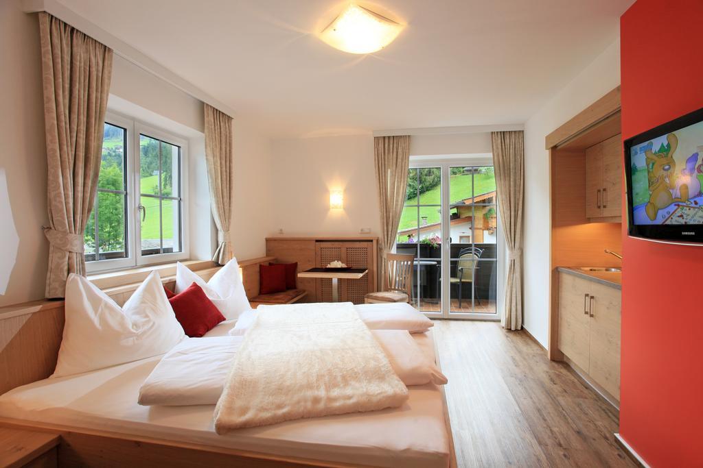 Hotel Garni Ingeborg Westendorf Værelse billede